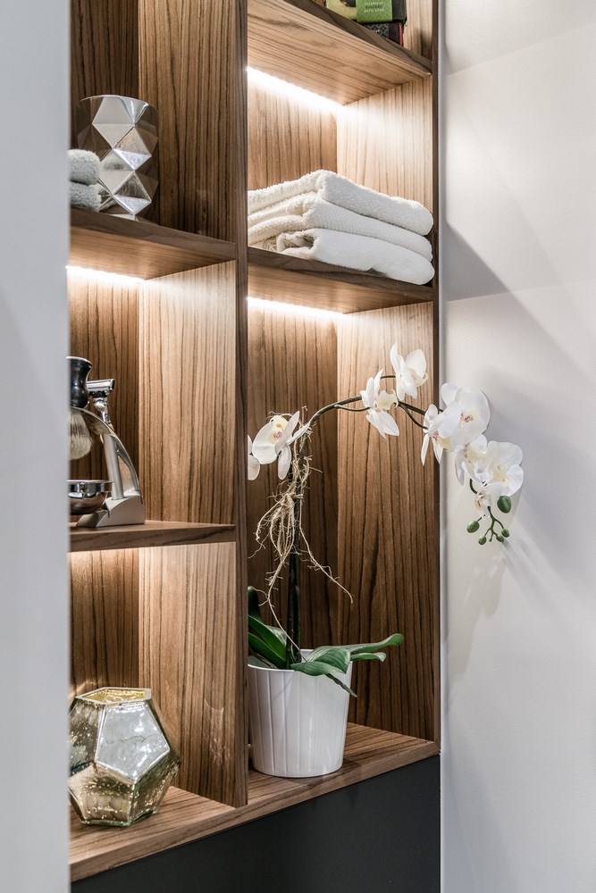 Strona główna regał w łazience