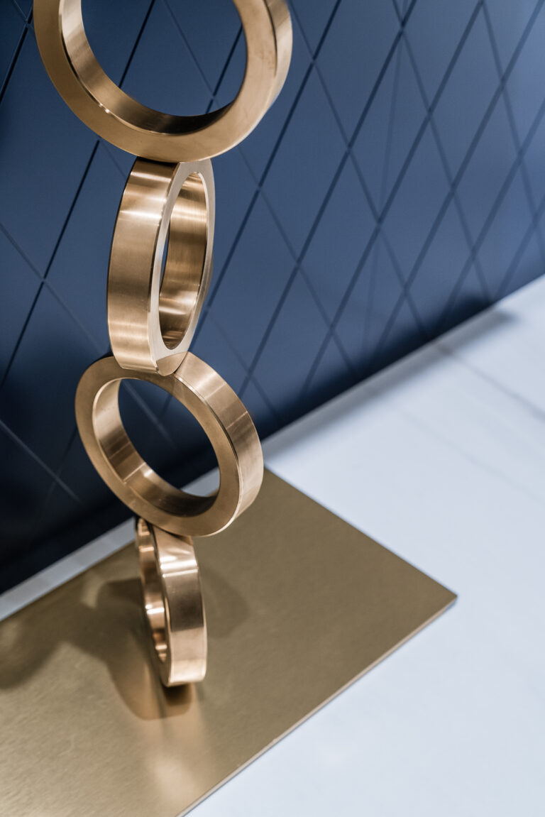 Strona główna nowoczesny szafirowy salon